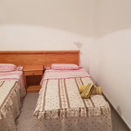El Pirata Hostal